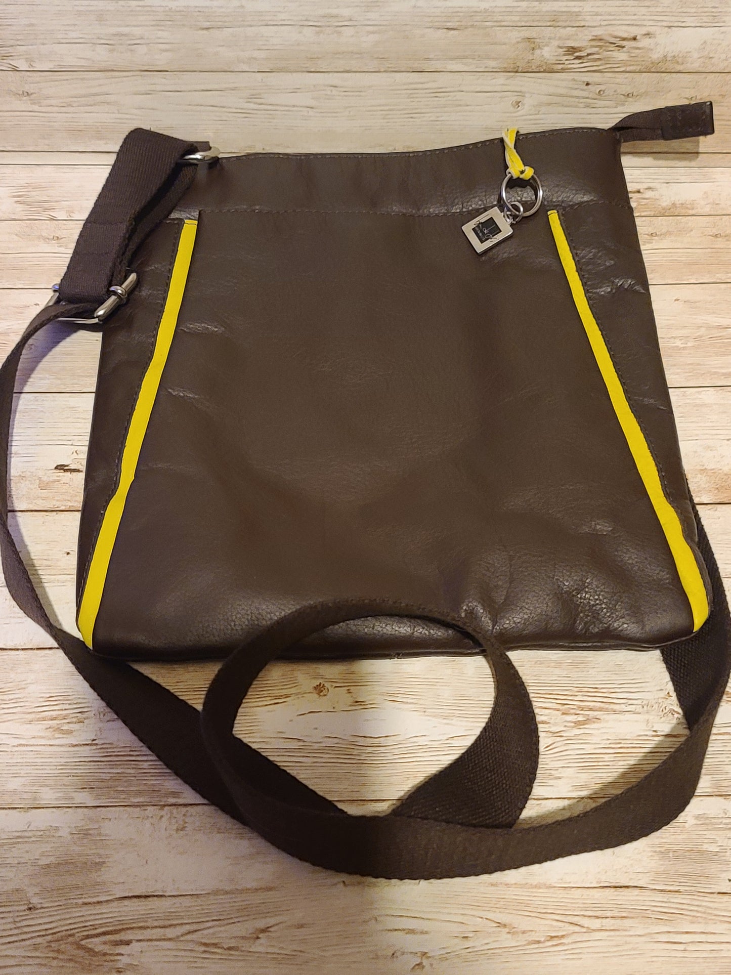 Principles by Ben de Lisi 100% Leather Crossbody Bag — Very Good Condition