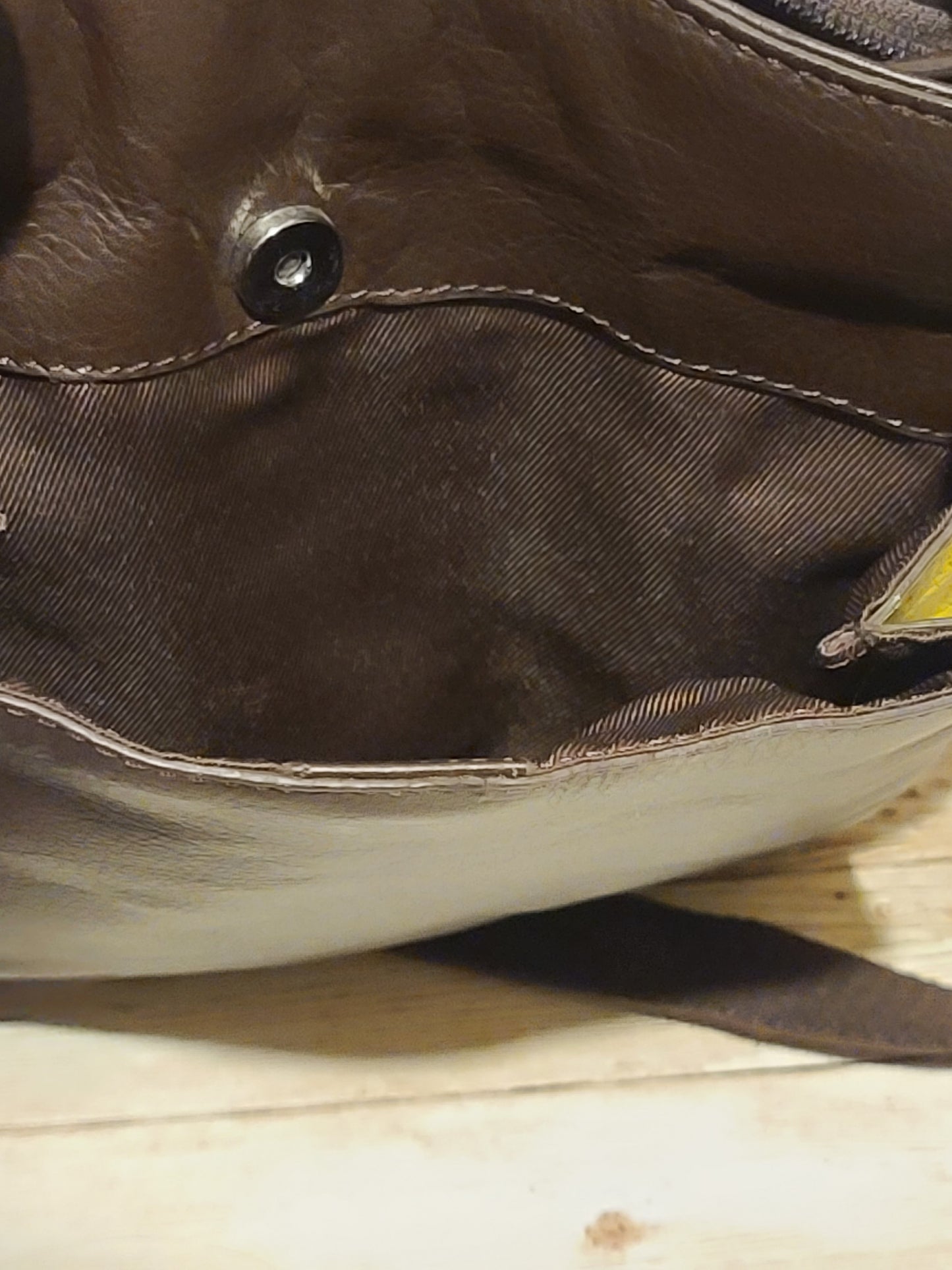 Principles by Ben de Lisi 100% Leather Crossbody Bag — Very Good Condition